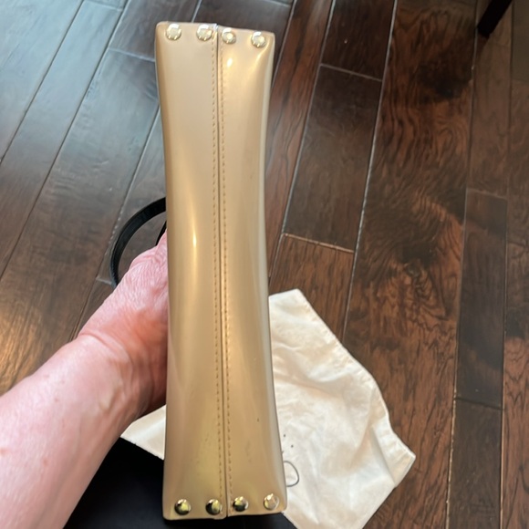 Beijo Silver Purse with Bag - Picture 5 of 11